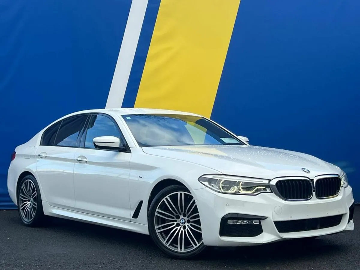 BMW 5-Series 523d M-SPORT 2.0 AUTO // HEADS-UP DIS - Image 1