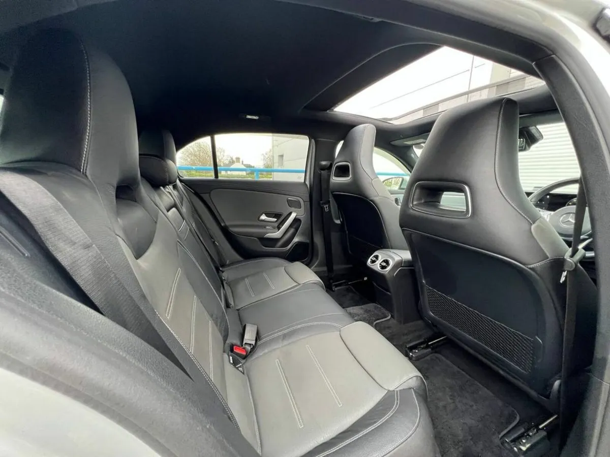 Mercedes-Benz A-Class A200d AMG-LINE PREMIUM AUTO - Image 4