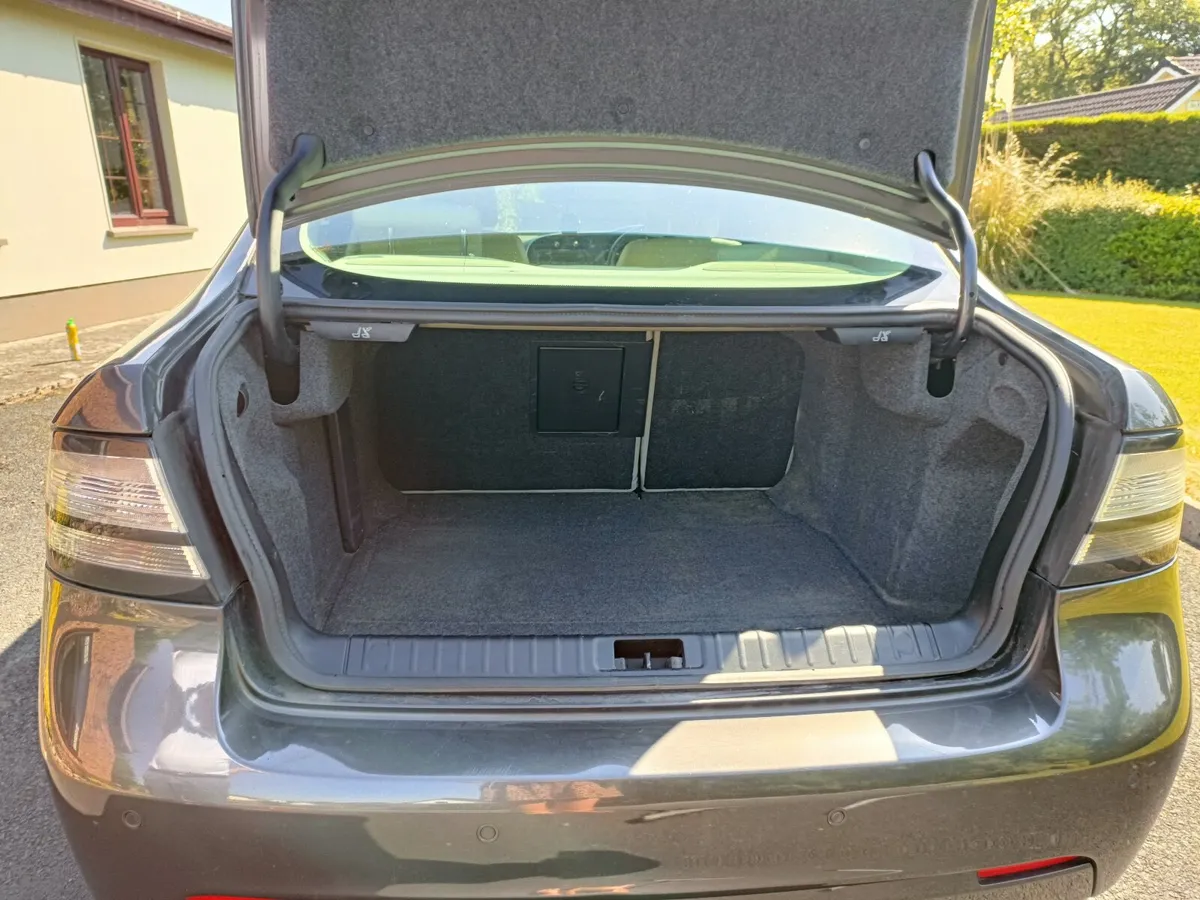 Saab 9-3 2010 - Image 2