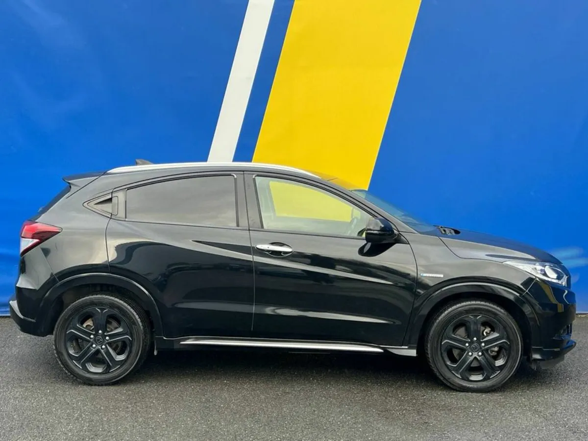 Honda Vezel Z-PACKAGE 1.5 HYBRID AUTO // NEW NCT / - Image 2