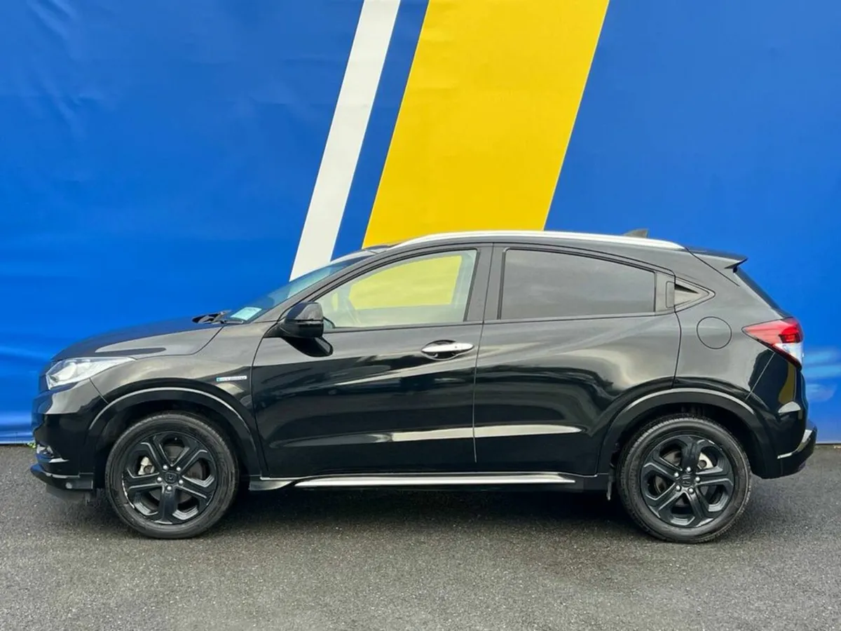 Honda Vezel Z-PACKAGE 1.5 HYBRID AUTO // NEW NCT / - Image 3