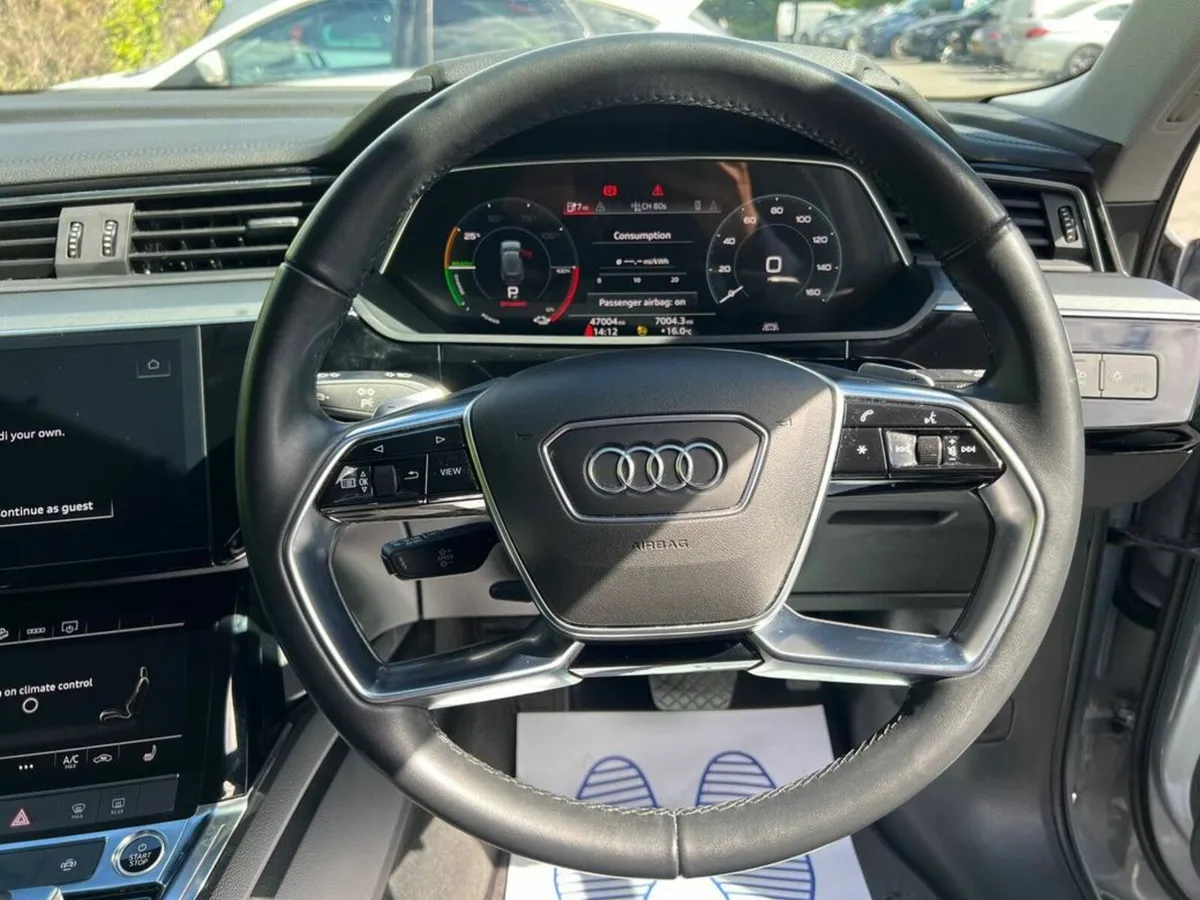 Audi e-tron QUATTRO TECHNIK RS-PERFORMANCE PACK // - Image 4