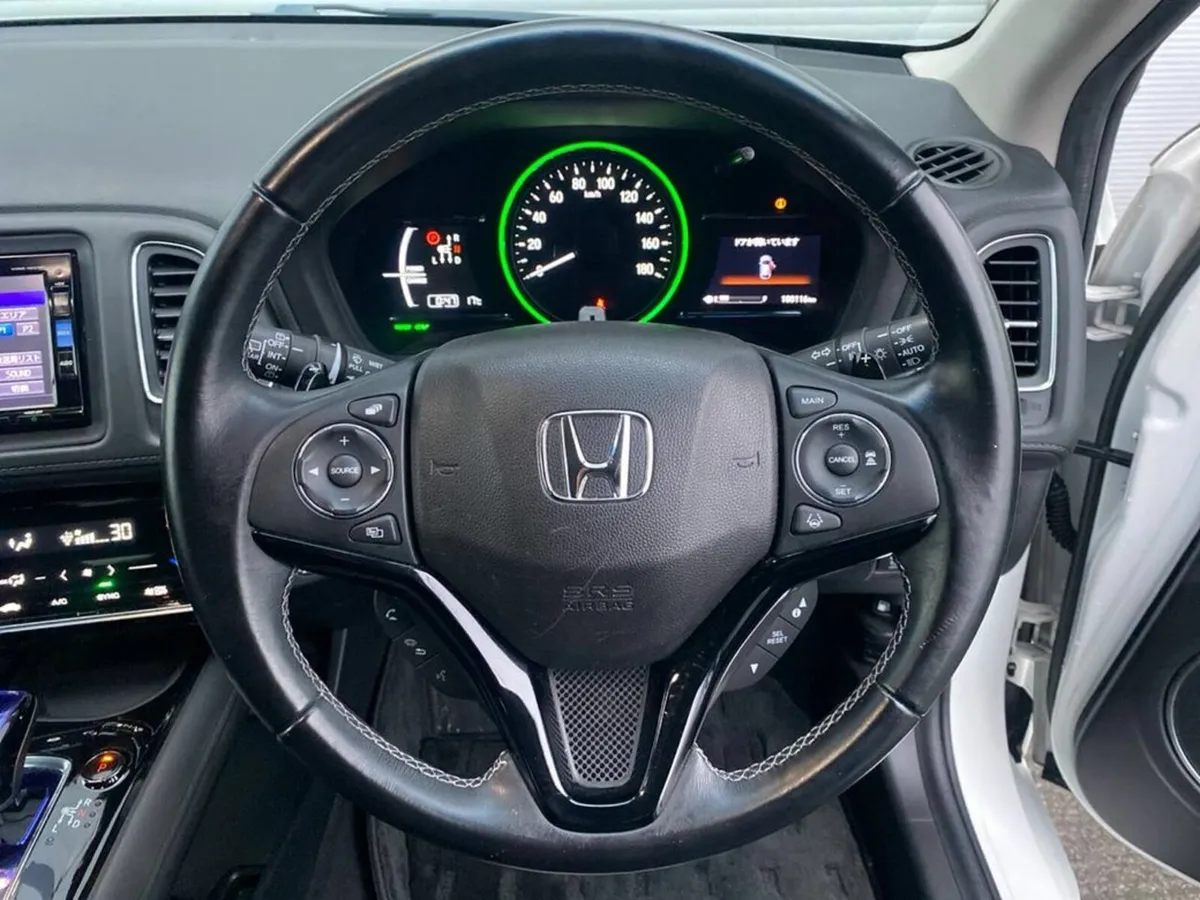 Honda Vezel 1.5 HYBRID AUTO // NEW NCT // 17" DIAM - Image 4