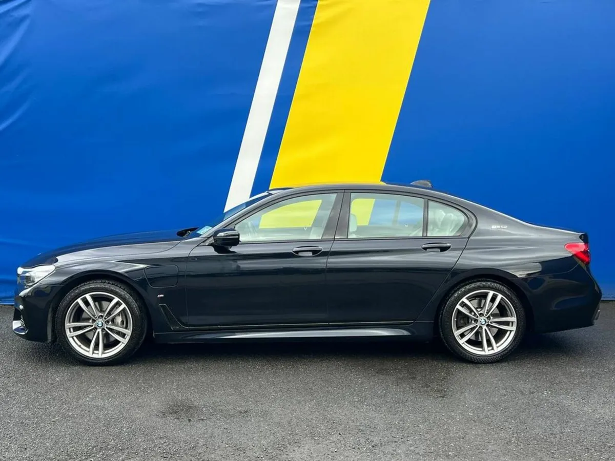 BMW 7-Series 740e M-SPORT PLUG-IN HYBRID AUTO // F - Image 3