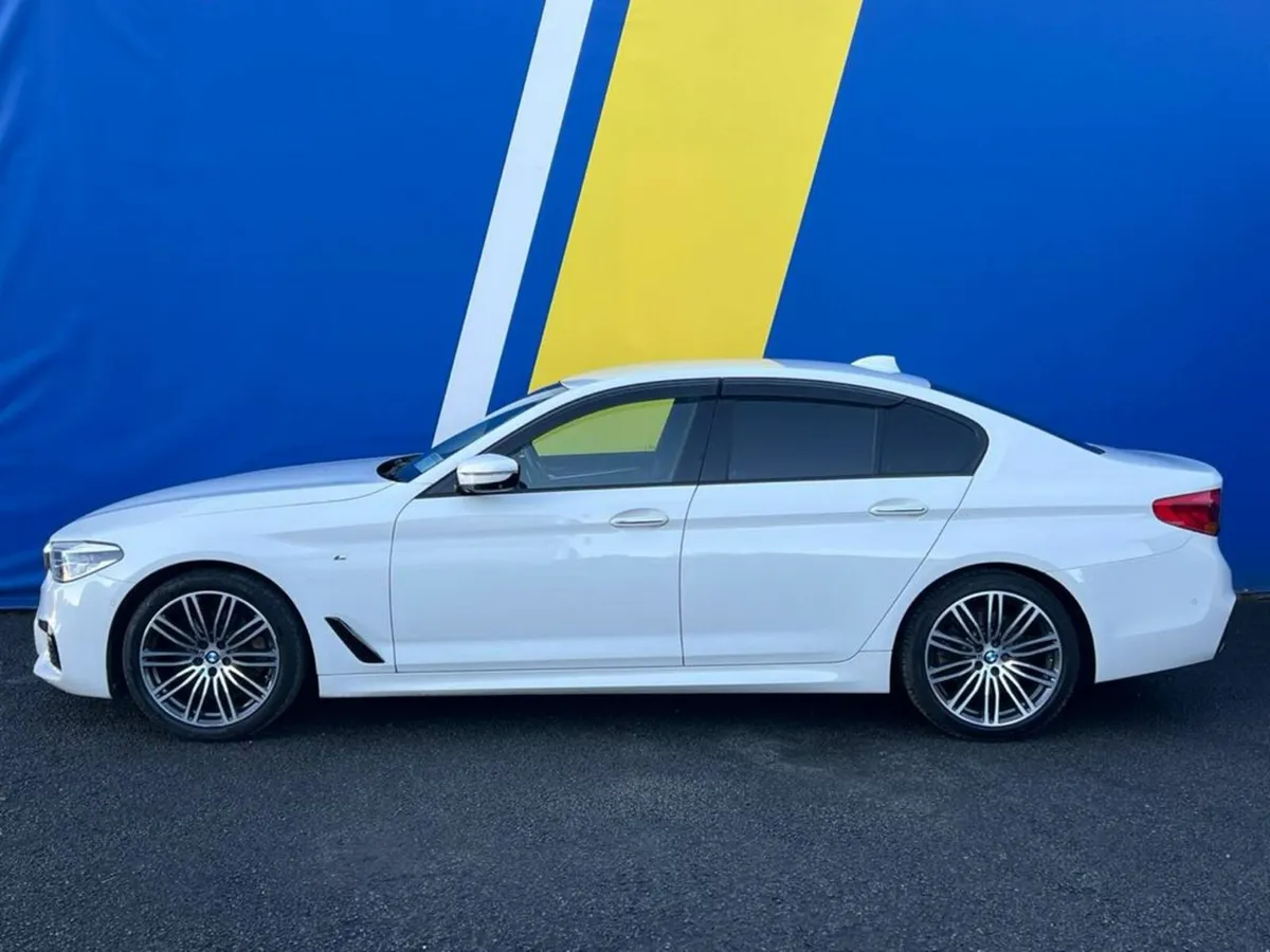 BMW 5-Series 523d M-SPORT 2.0 AUTO // DIGITAL SERV - Image 3