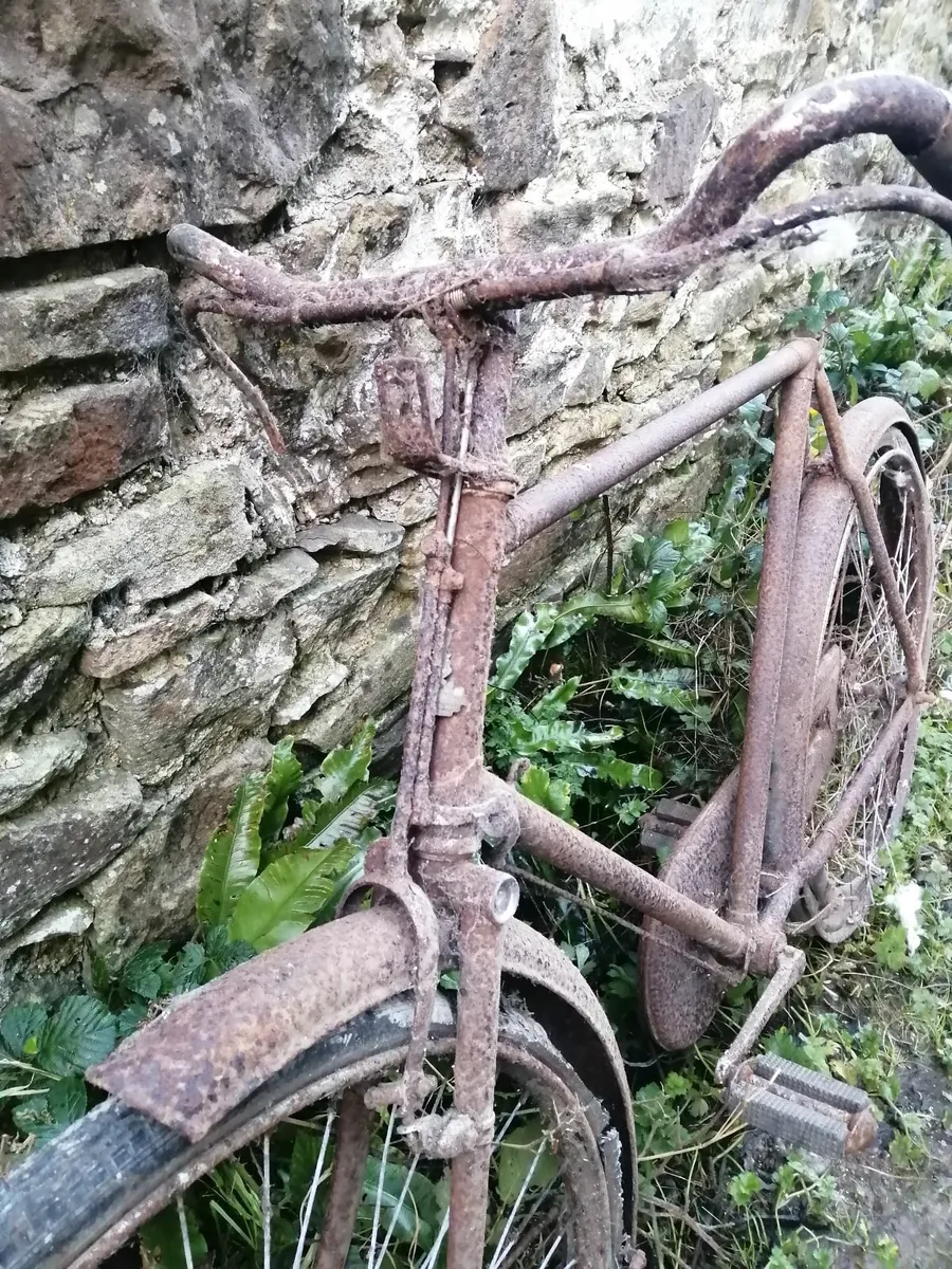 Vintage mens Bicycle - Image 1