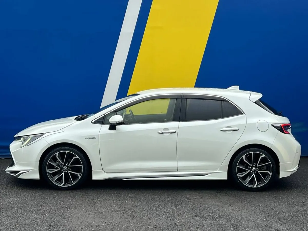 Toyota Corolla GZ SPORT 1.8 HYBRID AUTO // FULL MO - Image 3