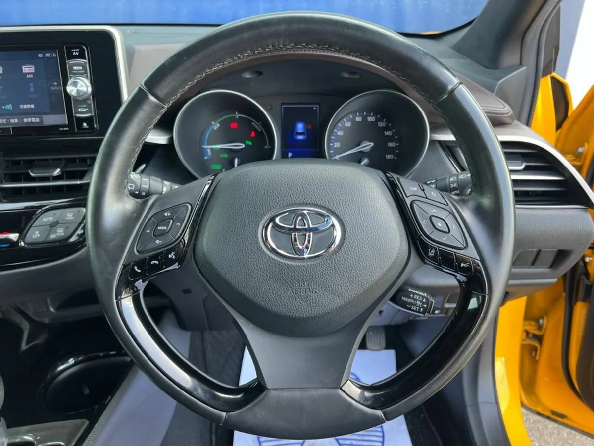 Toyota C-HR MODELLISTA PACK 1.8 HYBRID AUTO // NEW - Image 4