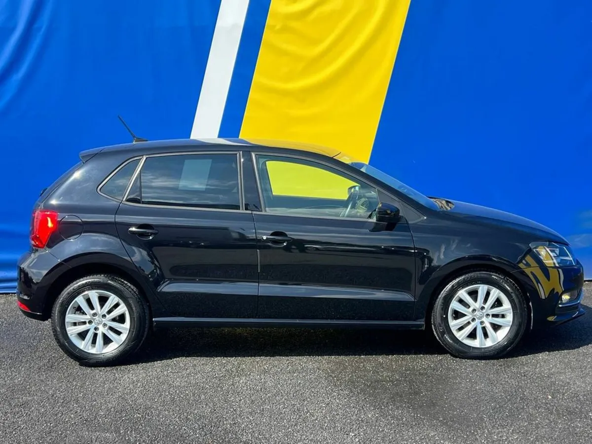 Volkswagen Polo COMFORTLINE 1.2 TSI AUTO // FULL S - Image 2