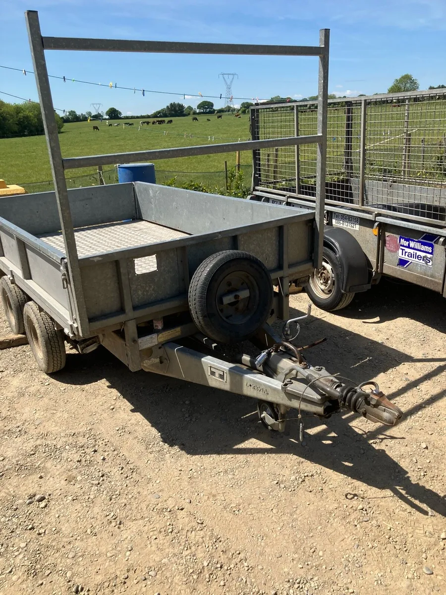 Trailers - Image 1