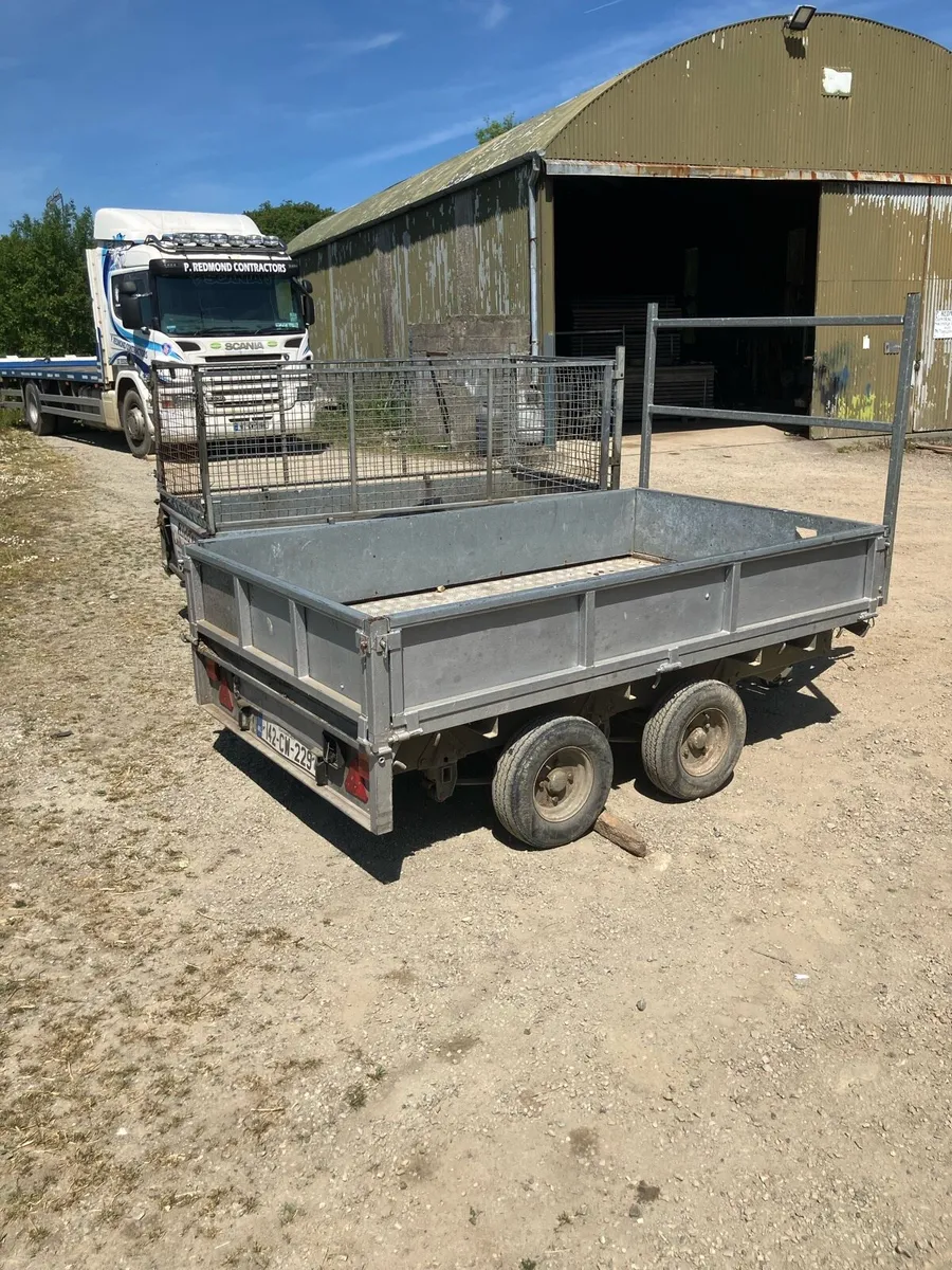 Trailers - Image 2