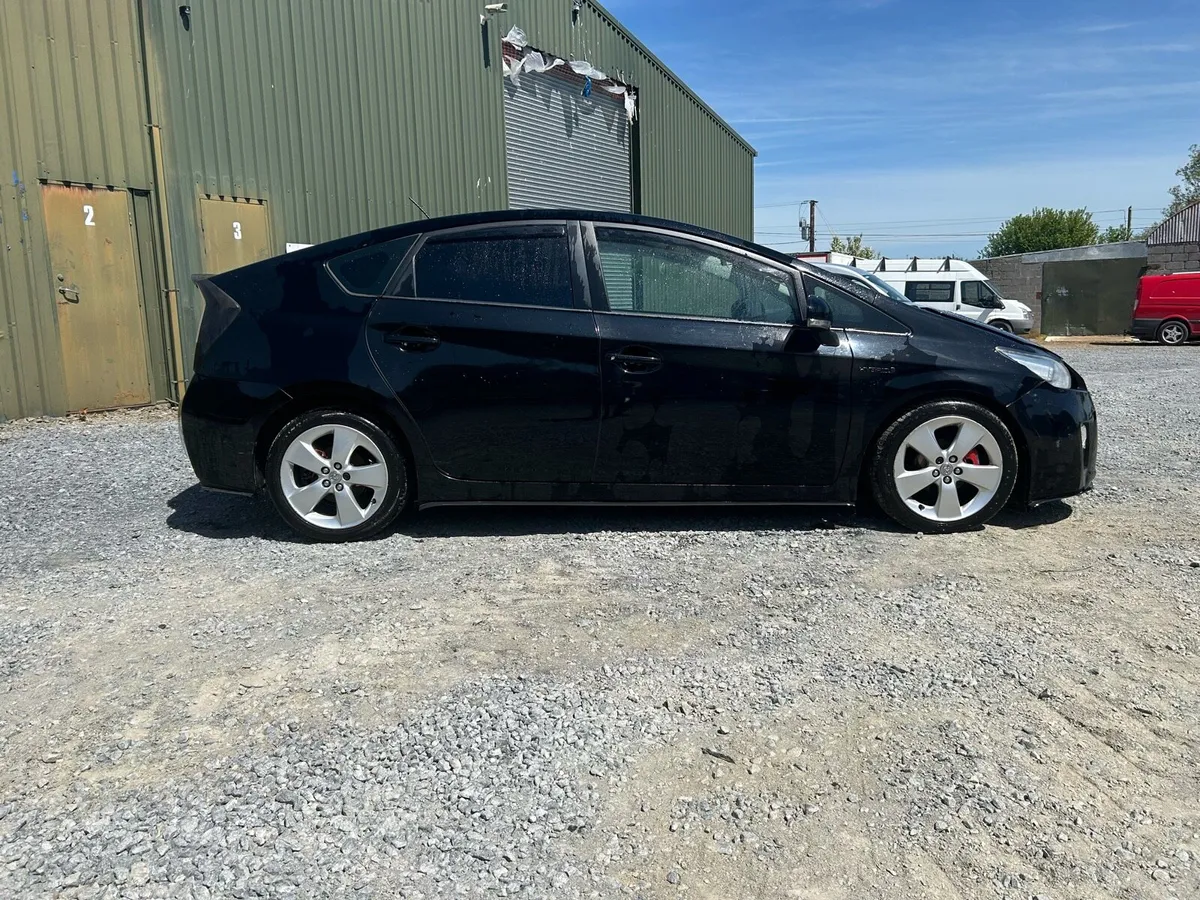 2010 Toyota prius hybrid - Image 4