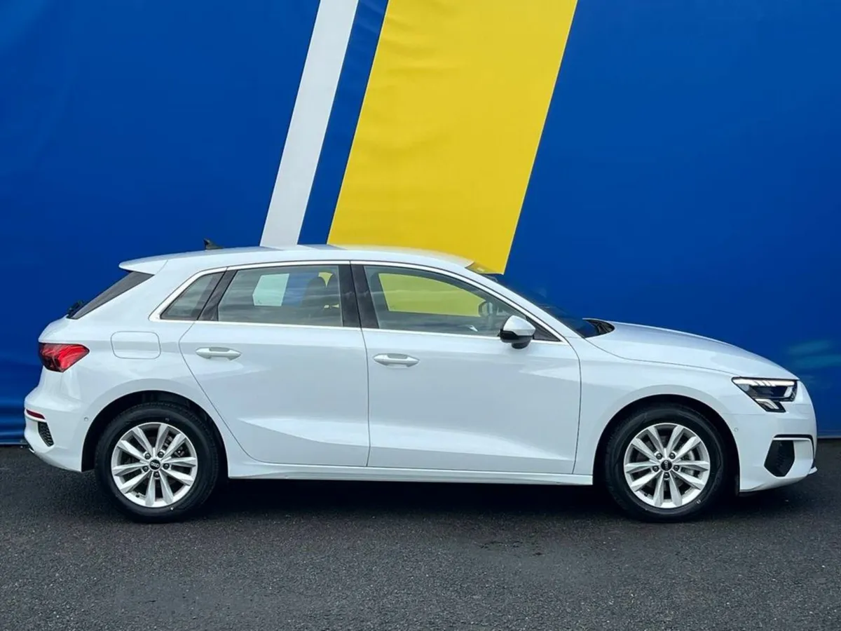 Audi A3 ADVANCE 1.0 TFSI AUTO // VERY LOW MILEAGE - Image 2