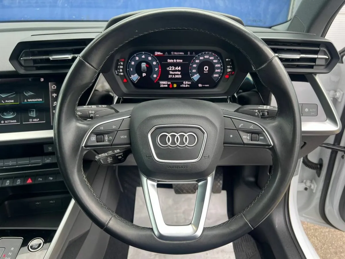 Audi A3 ADVANCE 1.0 TFSI AUTO // VERY LOW MILEAGE - Image 4