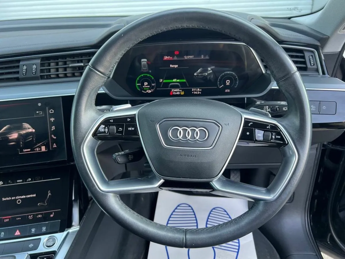 Audi e-tron 50 QUATTRO // RS-PERFORMANCE PACK // L - Image 4