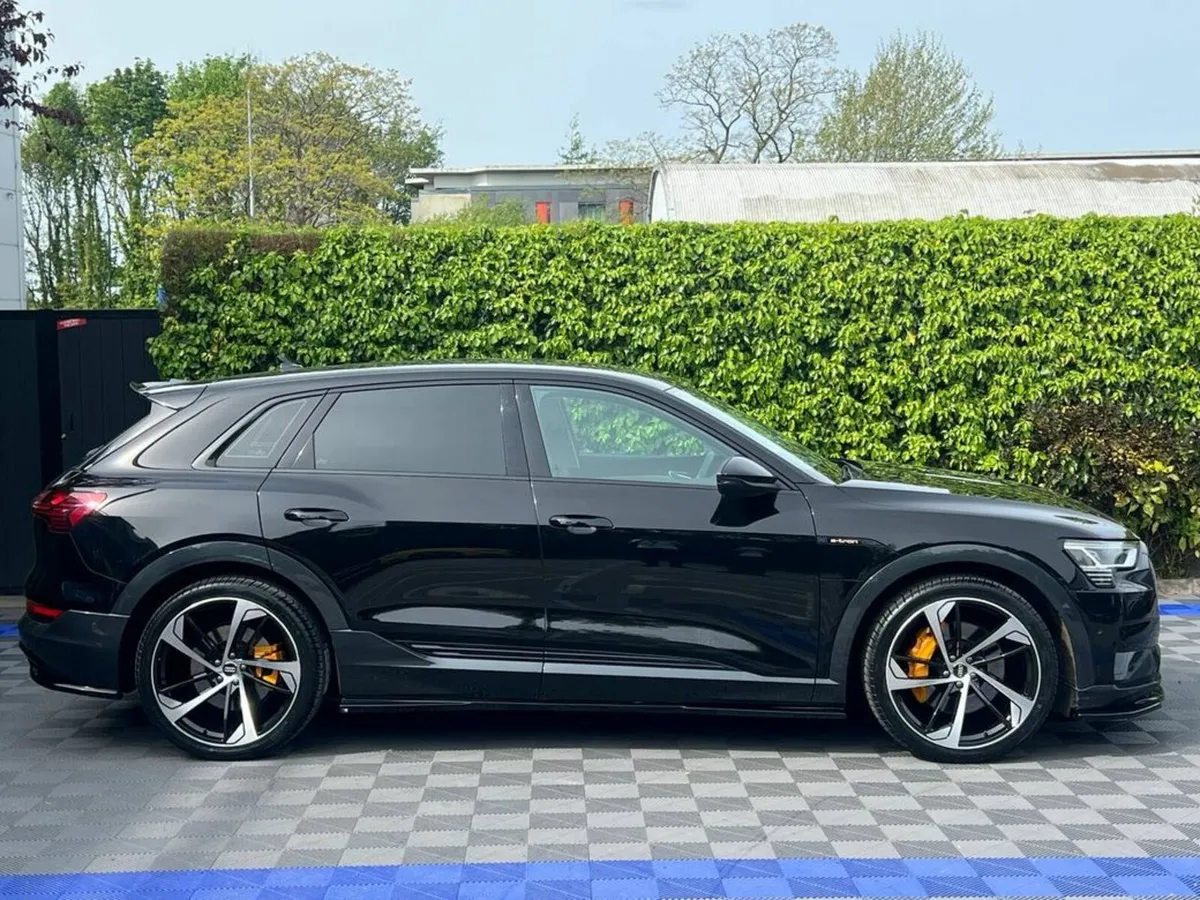 Audi e-tron 50 QUATTRO // ADAPTIVE AIR SUSPENSION - Image 2