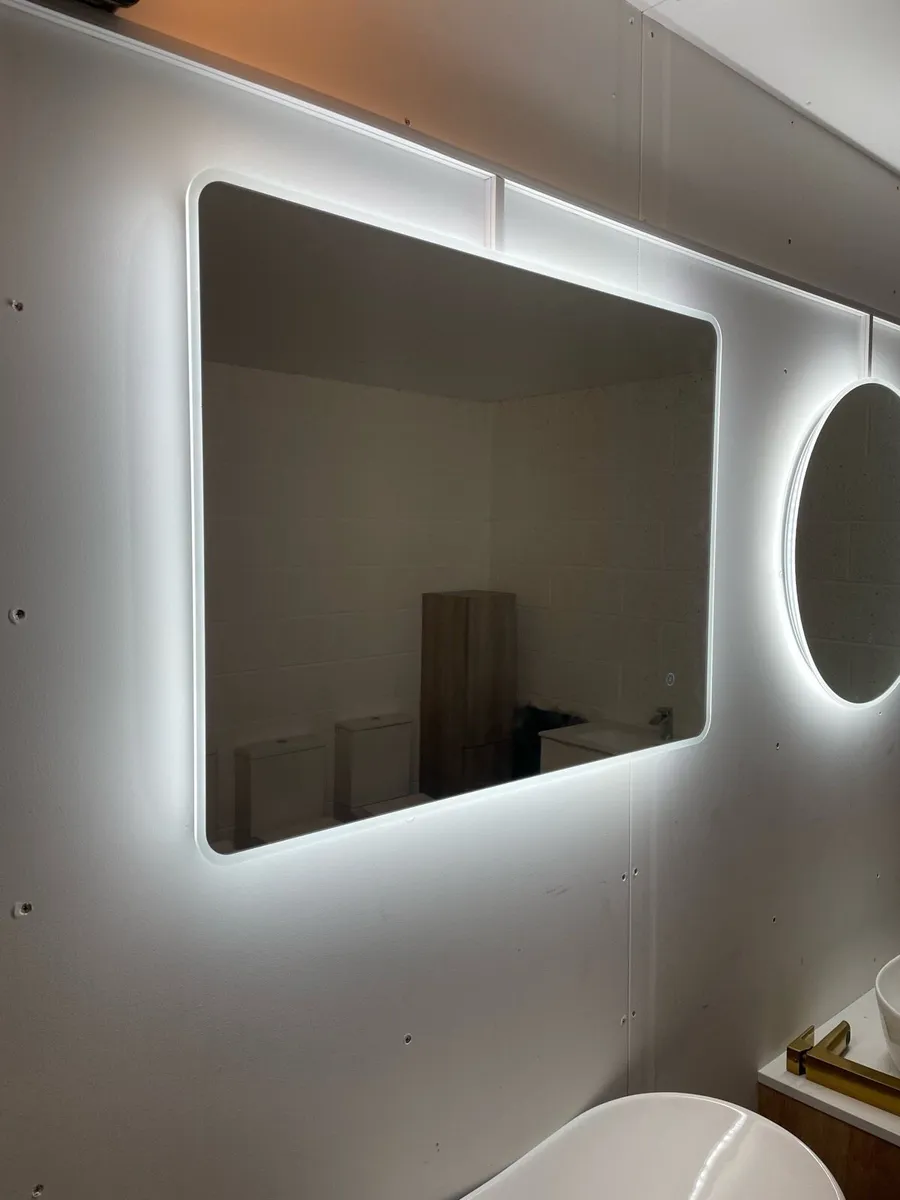 Bathroom showroom Clearance Sale - Image 3