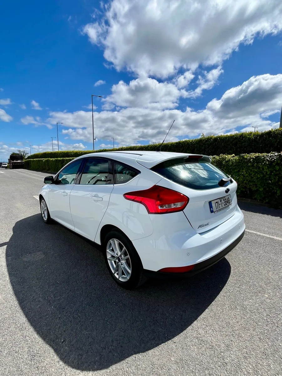 Ford Focus 1,5 Tdci, Zetec, Automatic - Image 2