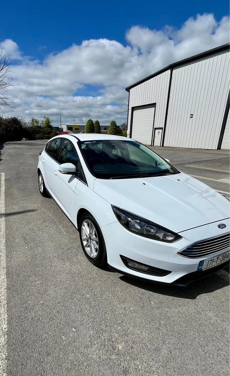 Ford Focus 1,5 Tdci, Zetec, Automatic - Image 3