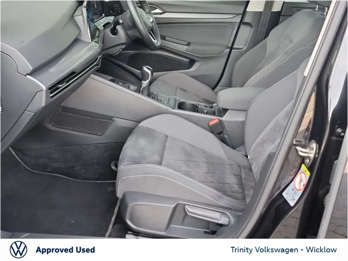 Volkswagen Golf Deposit Taken Style 1.5 TSI 130 B - Image 4