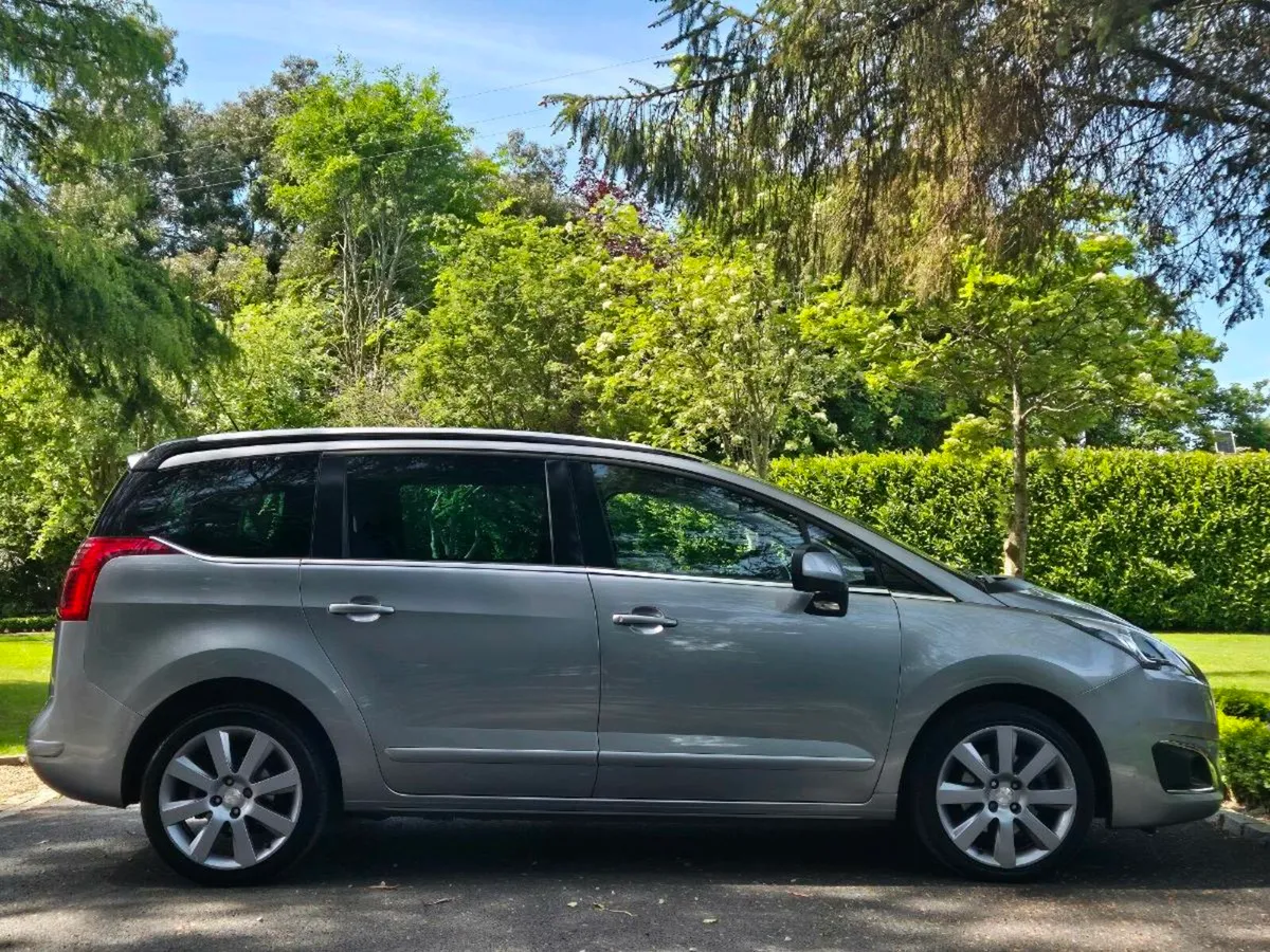 2016 Peugeot 5008 Allure with Only 52k Miles - Image 3