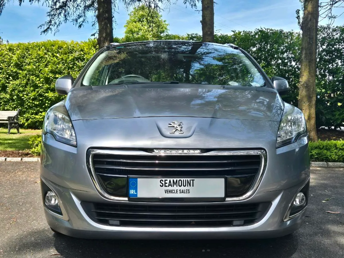 2016 Peugeot 5008 Allure with Only 52k Miles - Image 4