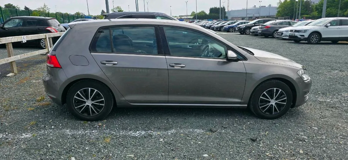 VW Golf - Image 1