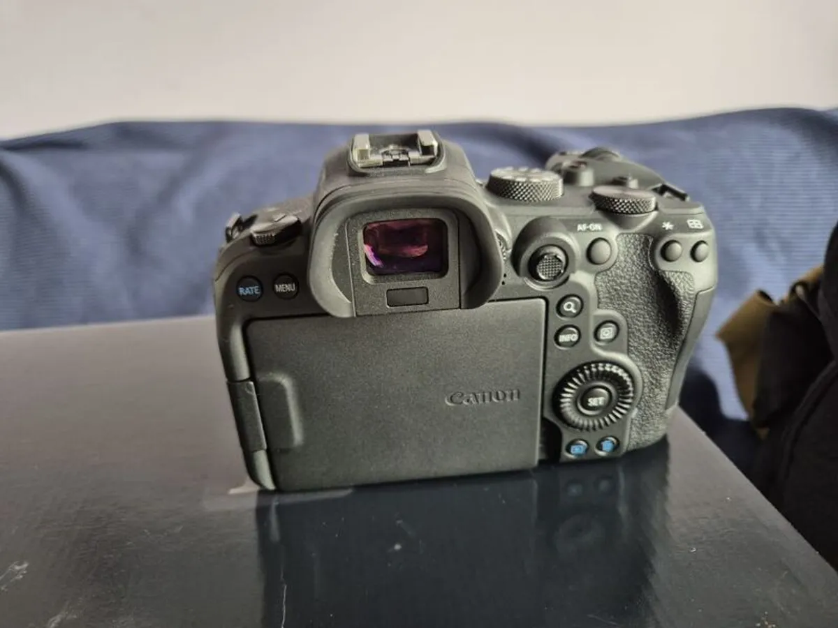 camera - Image 4