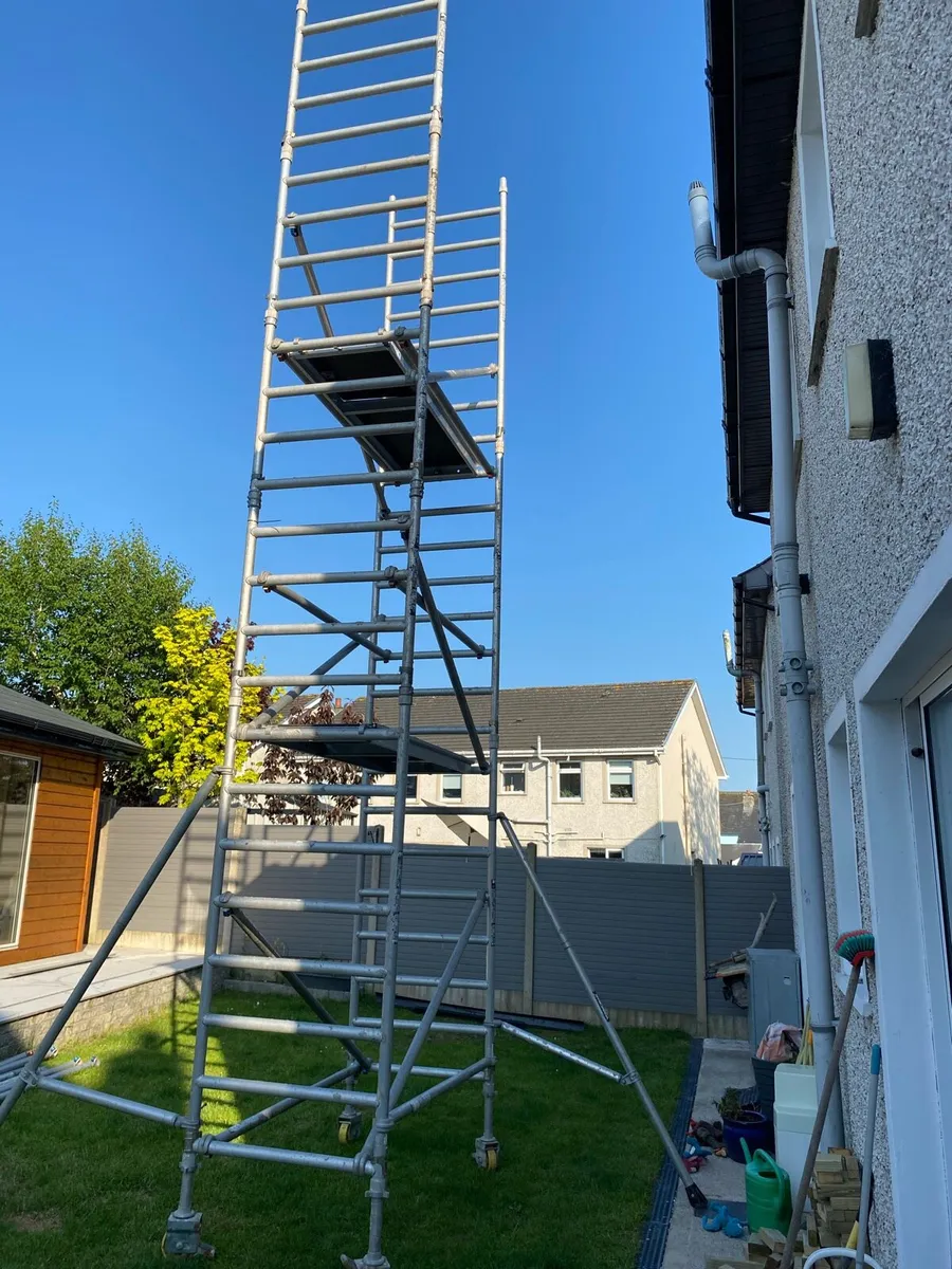 Scaffolding tower - Image 2