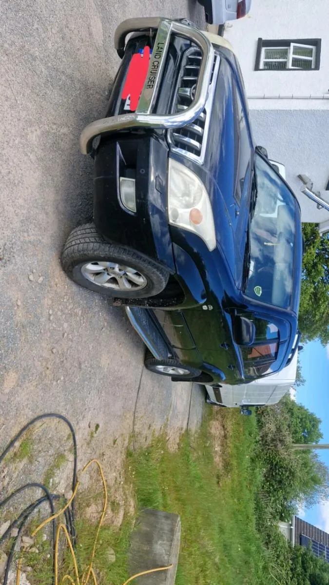 Toyota landcruiser - Image 3