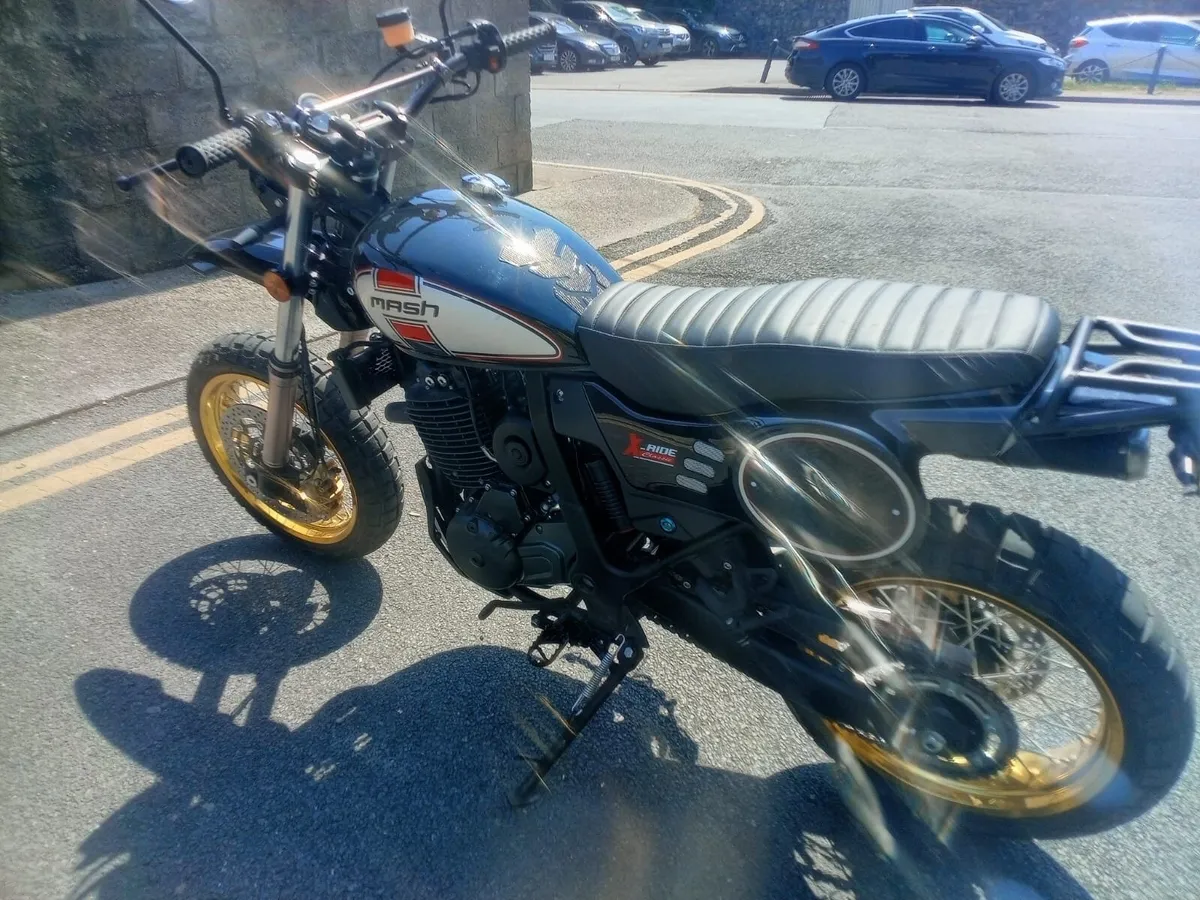 Motorcycle - Image 4