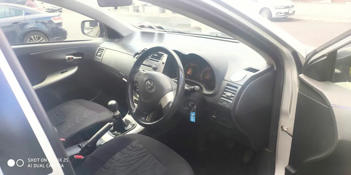 Toyota Corolla 2008 - Image 3