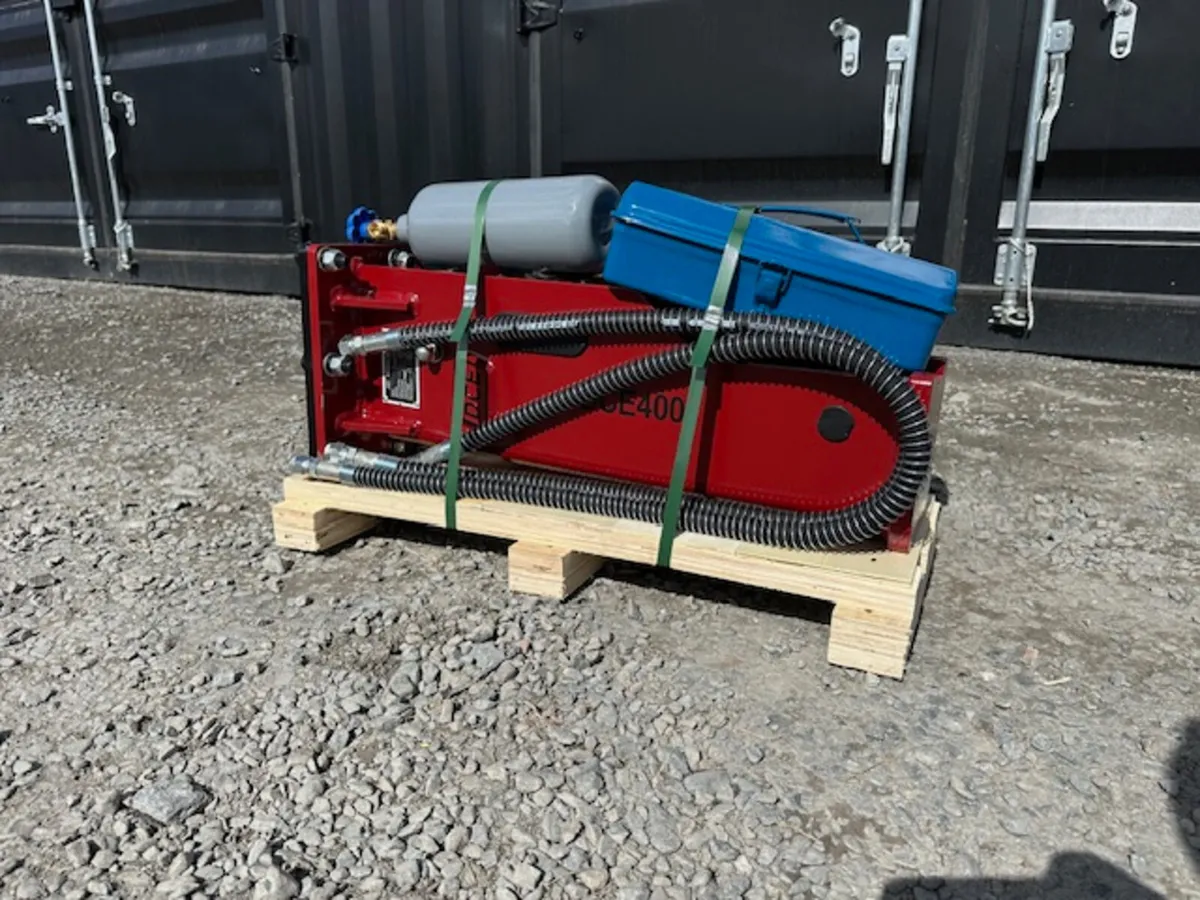 New Hydraulic Breaker **Online Auction** - Image 1
