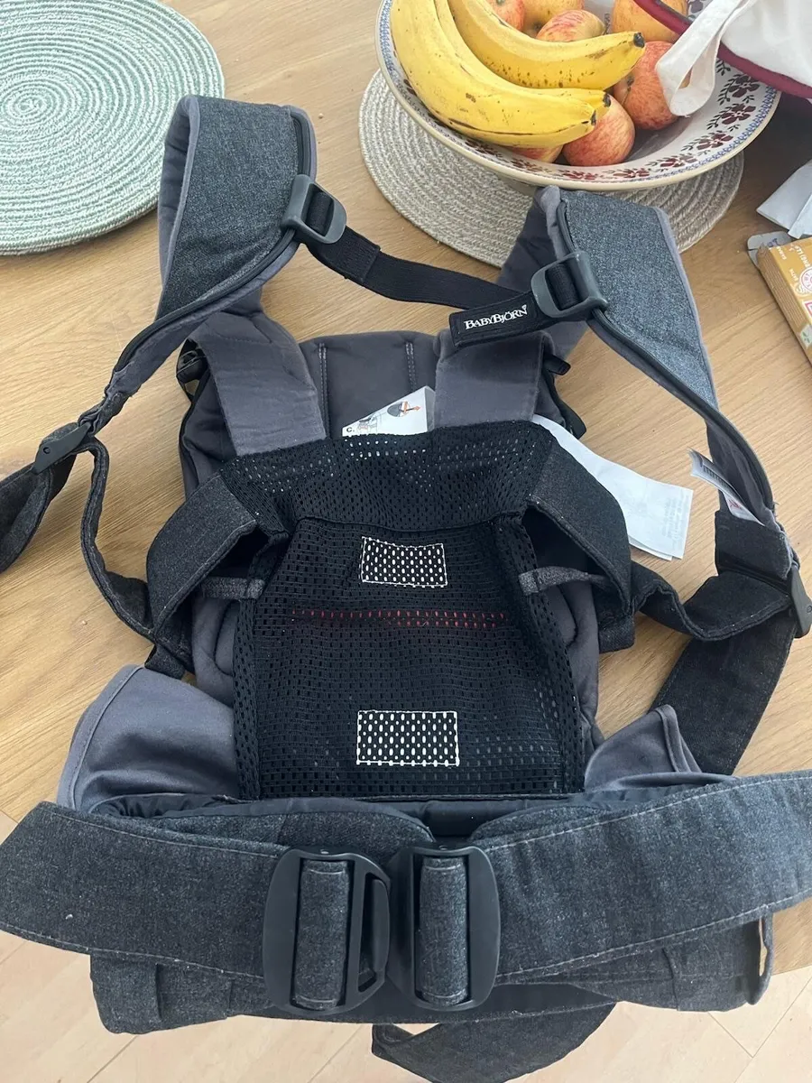 Baby Bjorn Carrier One - Image 2