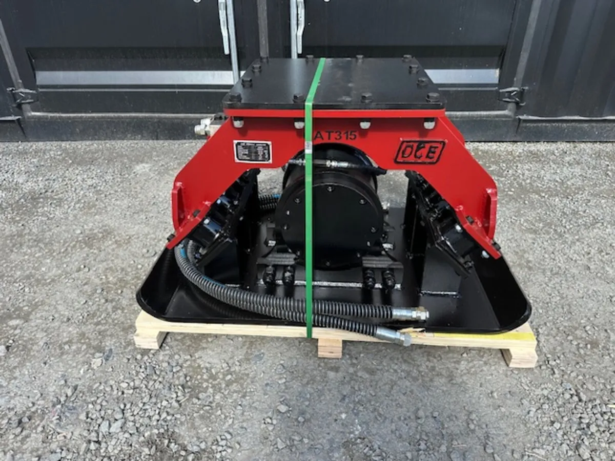 New Hydraulic Plate Compactor **Online Auction** - Image 3