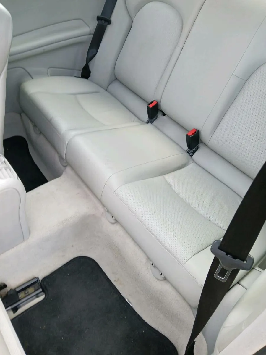 MERCEDES C180 COUPE *LOW MILEAGE* - Image 3