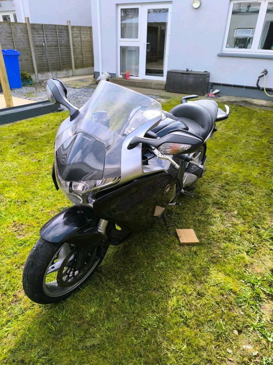 Honda VFR1200 - Image 1