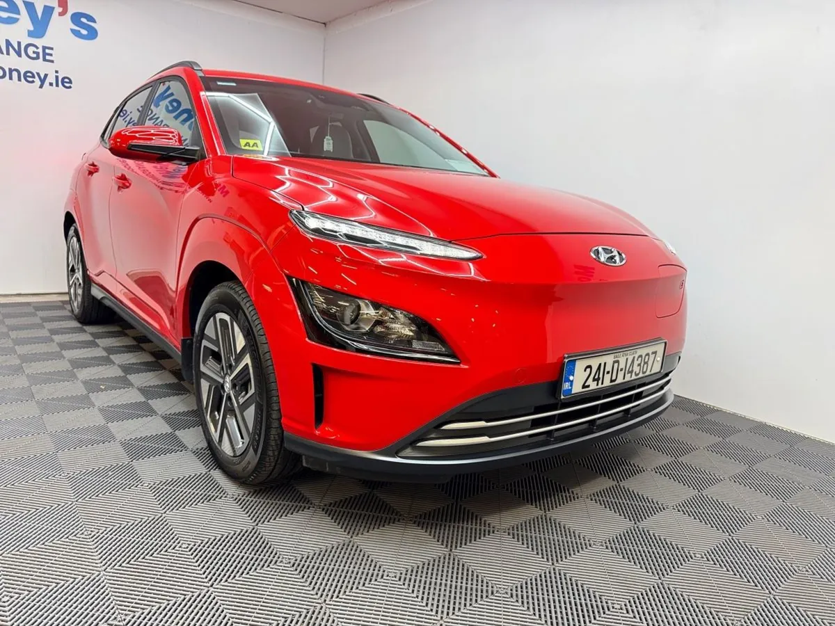 Hyundai Kona Kona EV Premium 39 Kwh  Cream Leather - Image 3