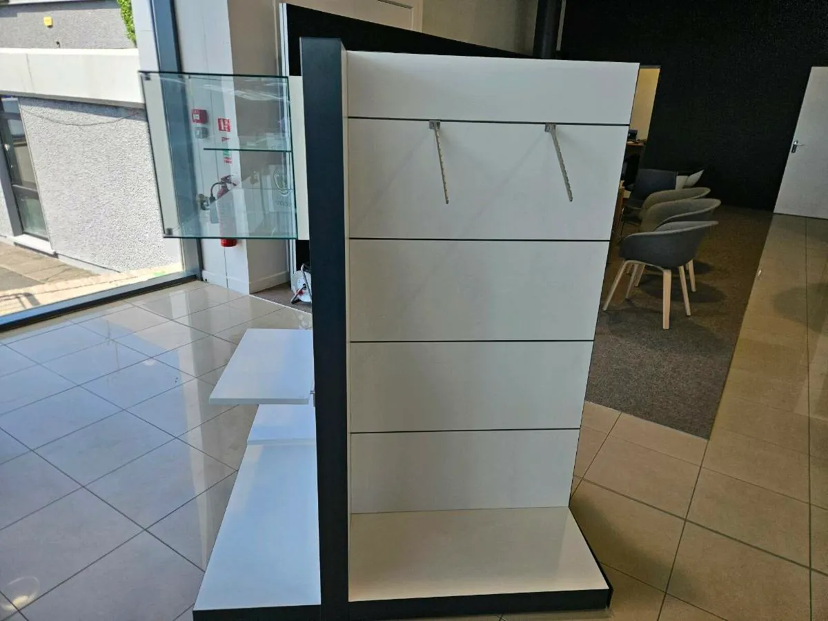 Display Cabinet - Image 3