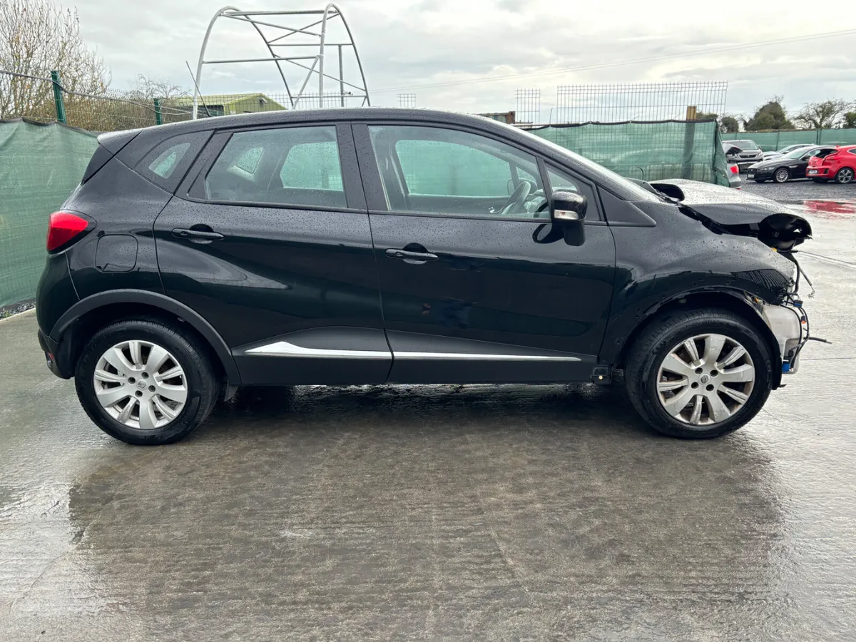 2017 Renault Captur Diesel For Sale - Image 4