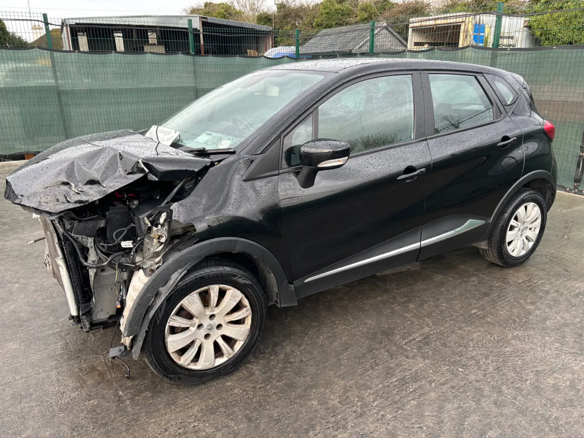2017 Renault Captur Diesel For Sale - Image 3