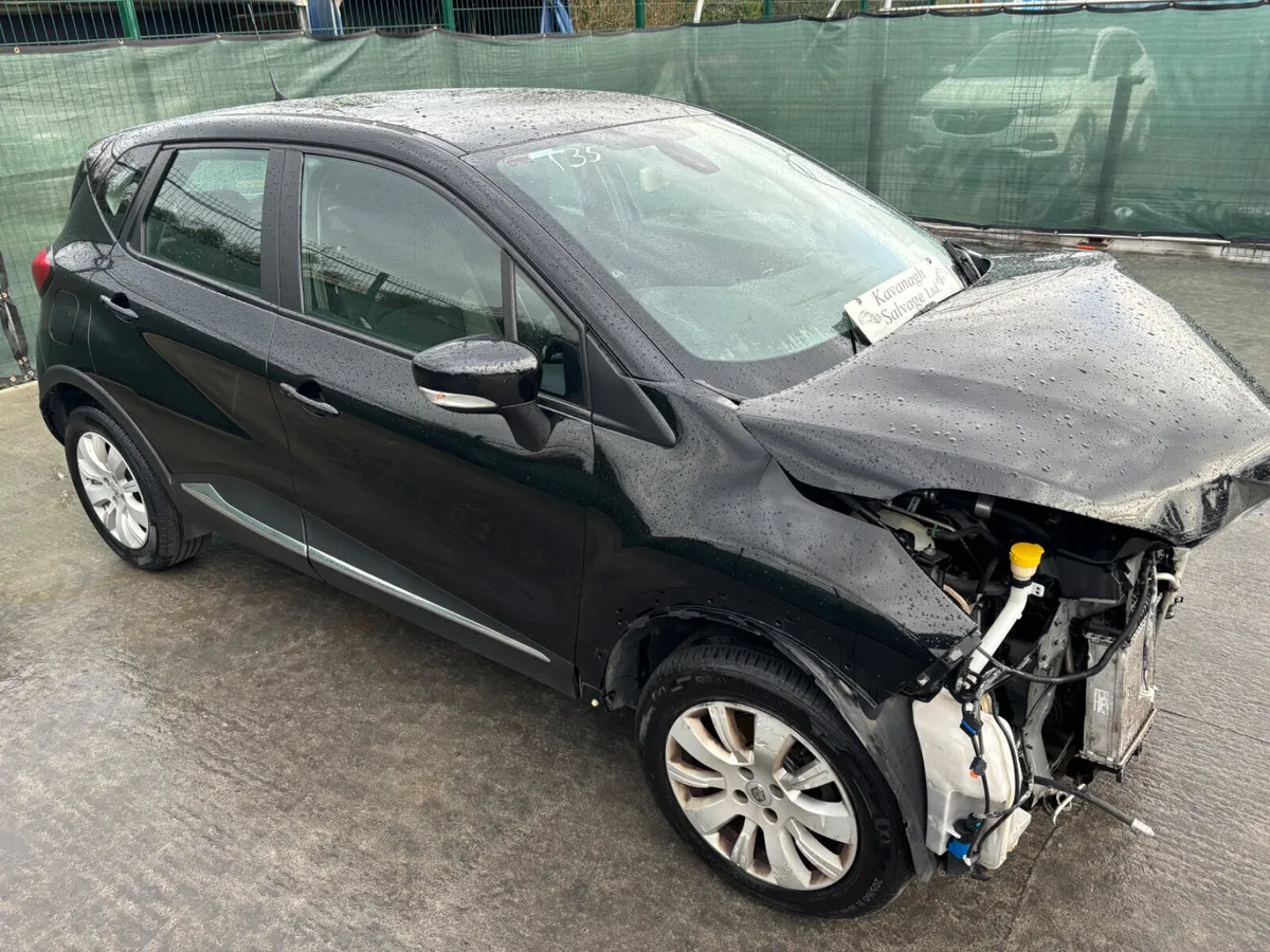 2017 Renault Captur Diesel For Sale - Image 2