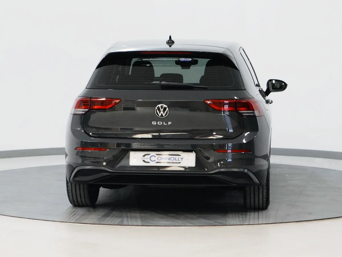*109* 2022 Volkswagen Golf 2.0TDI LIFE - Image 4