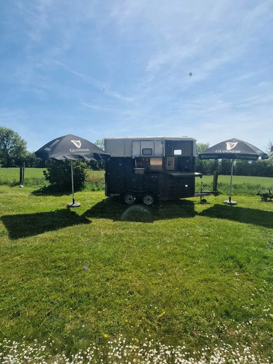 Horsebox bar for Hire - Image 1
