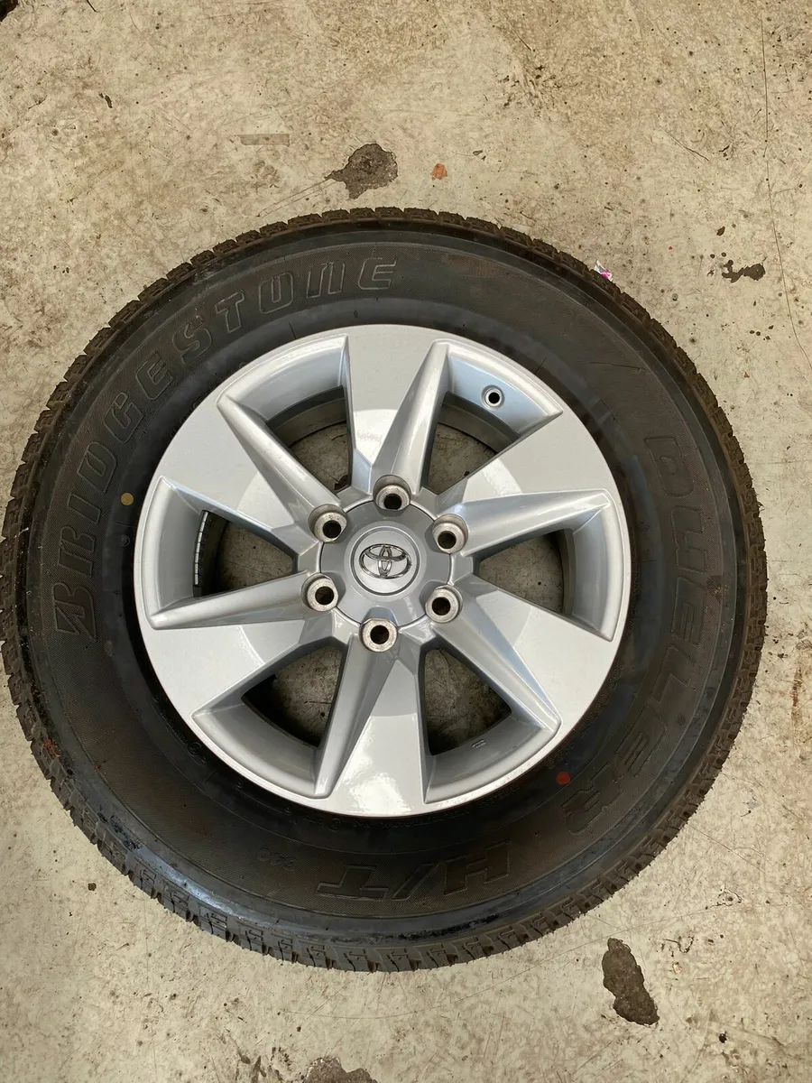 17 inch Landcruiser alloys w/new tyres - Image 2