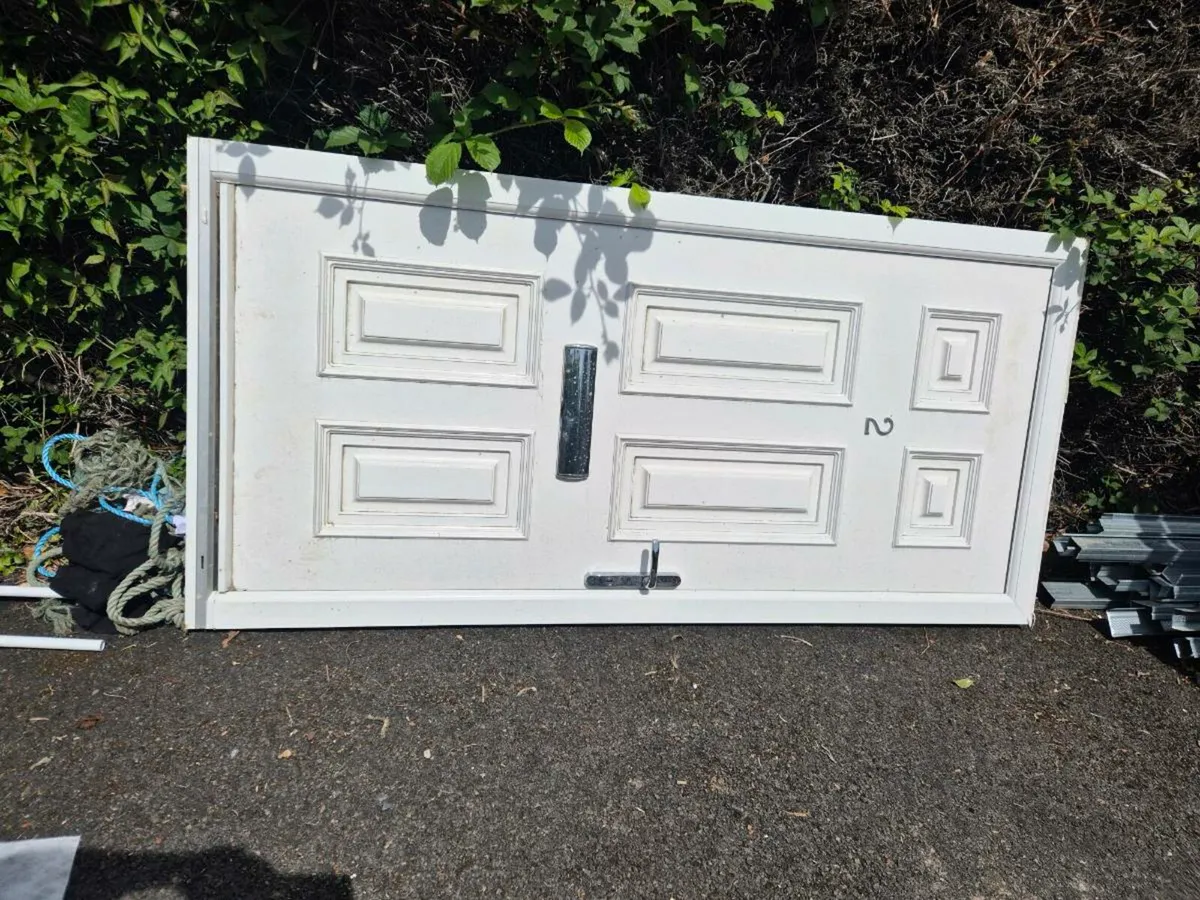 White composite door - Image 1