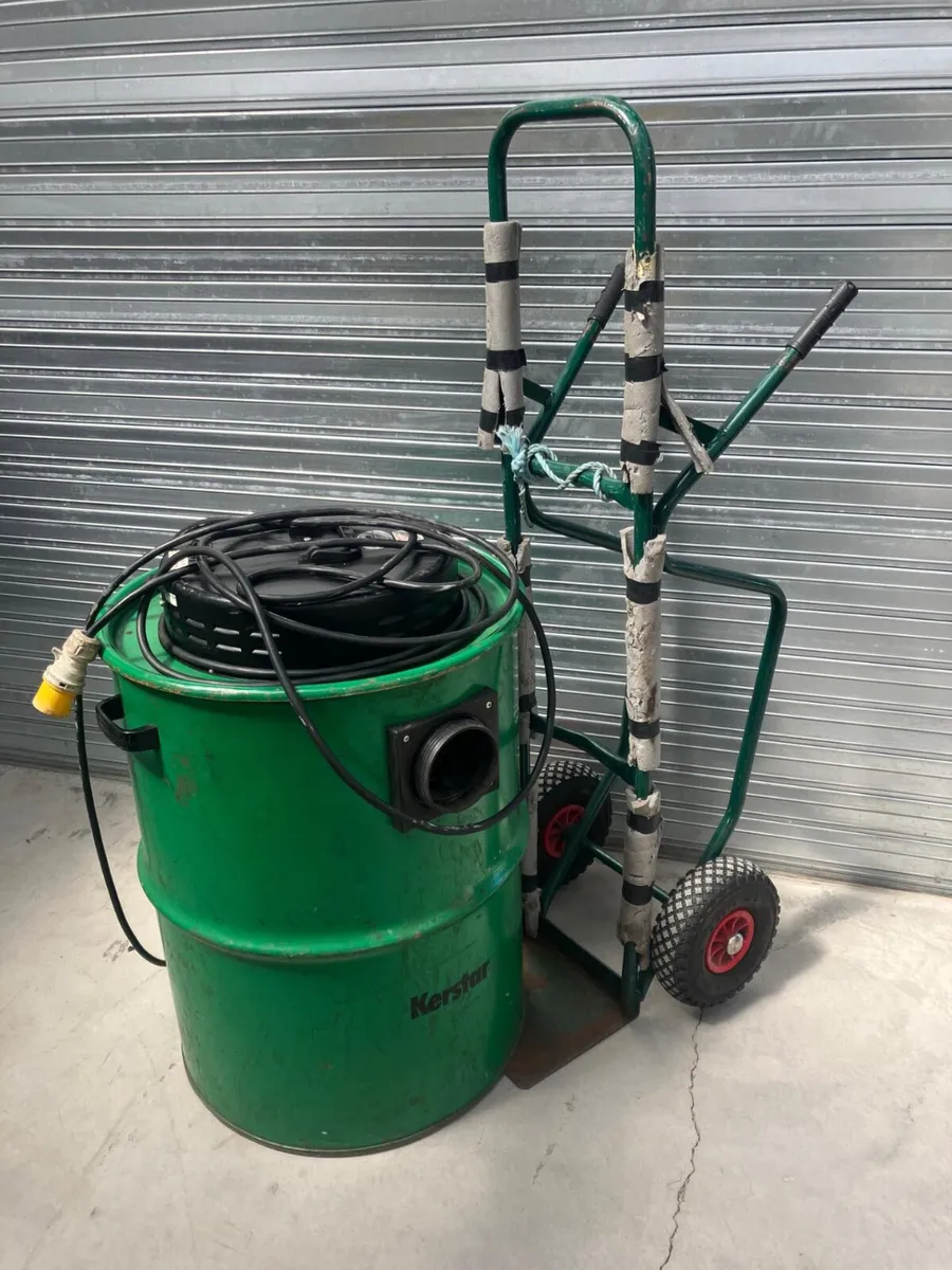 Kerstar Industrial Hoover **Online Auction** - Image 1