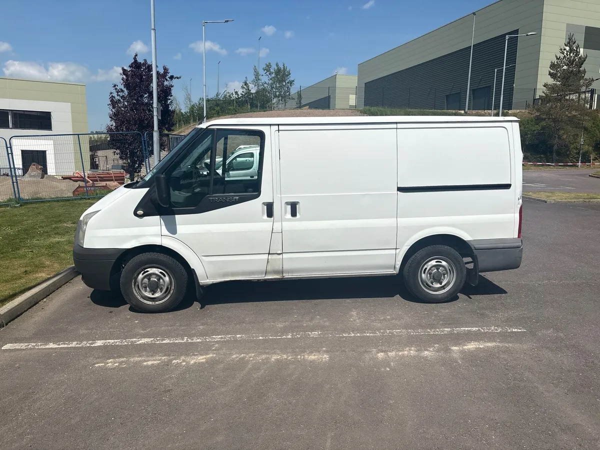 Transit T260 - Image 2
