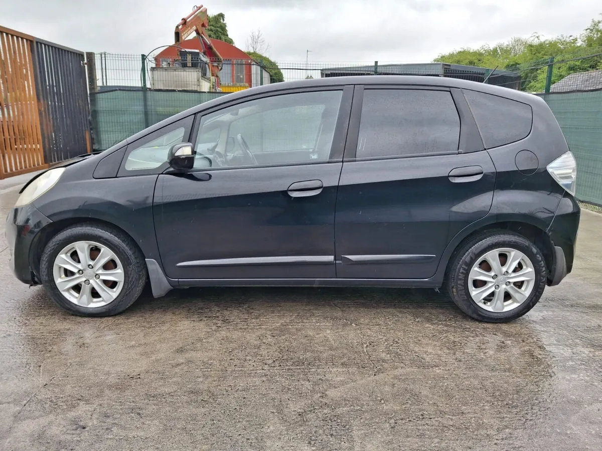 2012 Honda Jazz Hybrid Automatic - Image 4