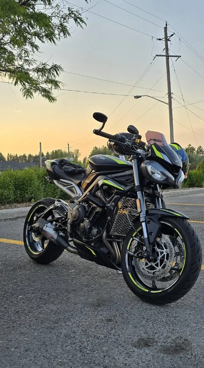 Triumph street triple RS  2023 - Image 1